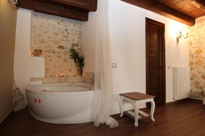 سوییت جونیور, Agriturismo Cashmere