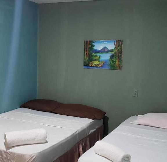 חדר סטנדרט לשלושה, Hostal Casa Mauro