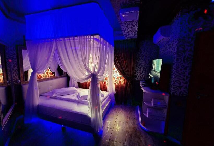اتاق استاندارد با وان آب گرم, Boutique Mikaela