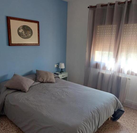 اتاق استاندارد, Hostal Tivissa