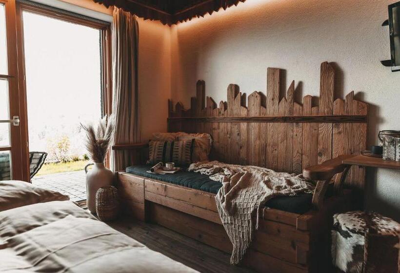 Standard Triple Room with Terrace, Jufenalm Boho Hotel & Restaurant