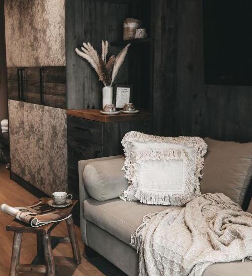 سوییت, Jufenalm Boho Hotel & Restaurant