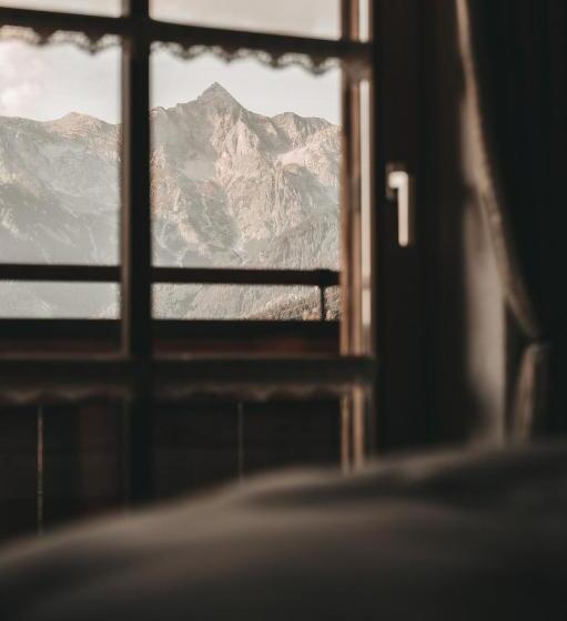 اتاق لوکس با بالکن, Jufenalm Boho Hotel & Restaurant