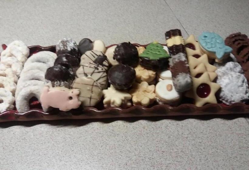 标准三人间, Horský Dům