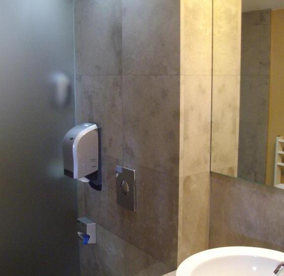 اتاق استاندارد, Kokoshkovata Boutique House
