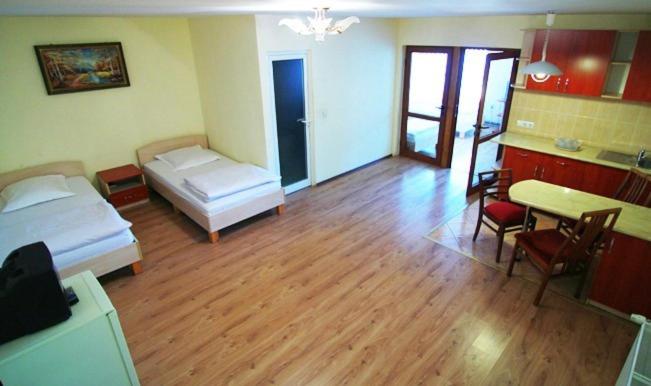 آپارتمان 1 خوابه, Pension Saphir