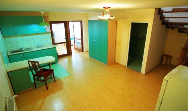 آپارتمان 1 خوابه, Pension Saphir