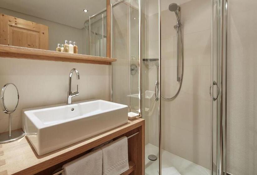 استودیوی استاندارد, Residence Villa Al Sole