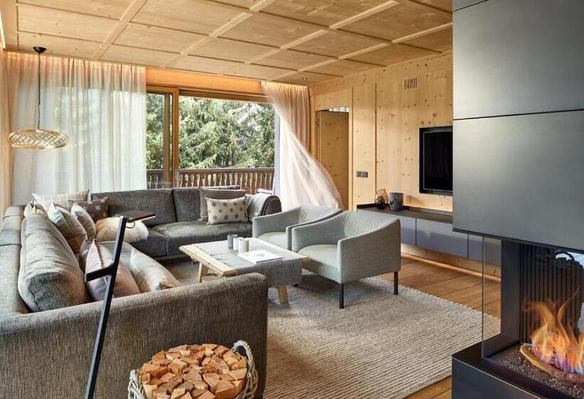 1 Bedroom Penthouse Apartment, Residence Villa Al Sole