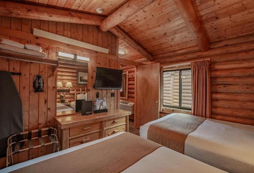 کلبه دلوکس, Cowboy Village Resort