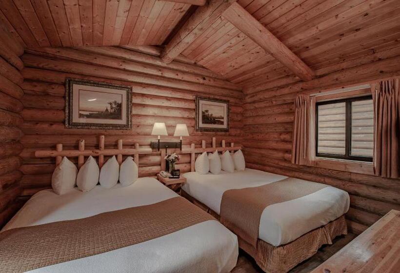کلبه دلوکس, Cowboy Village Resort