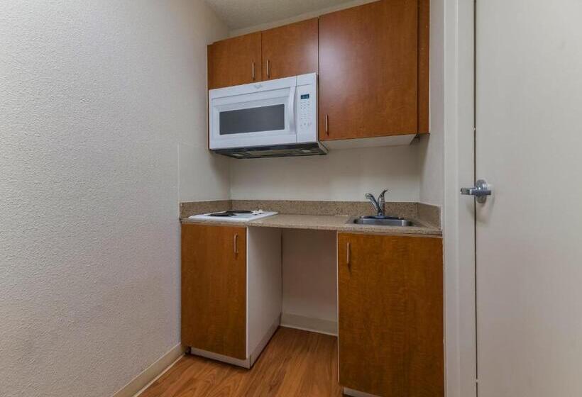 استودیوی استاندارد, Hometowne Studios By Red Roof Orlando   Ucf Area