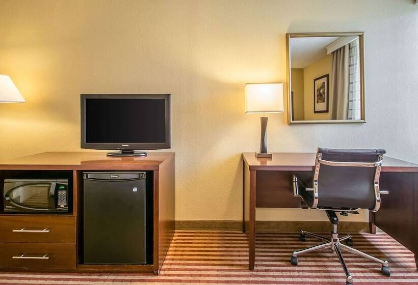 اتاق خانوادگی, Comfort Inn & Suites Kissimmee By The Parks