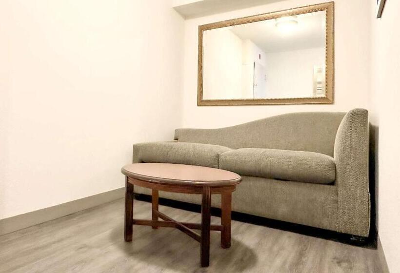 اتاق لوکس, Comfort Inn & Suites Kissimmee By The Parks
