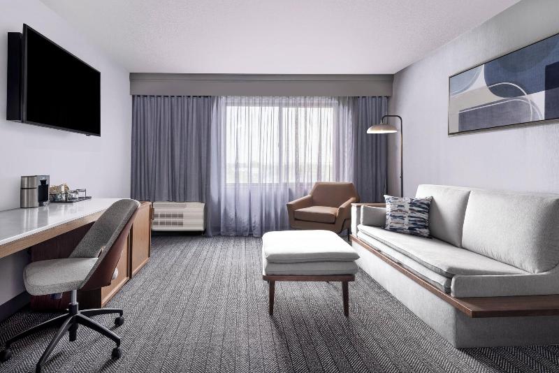 اتاق استاندارد با تخت بزرگ, Courtyard Austin South