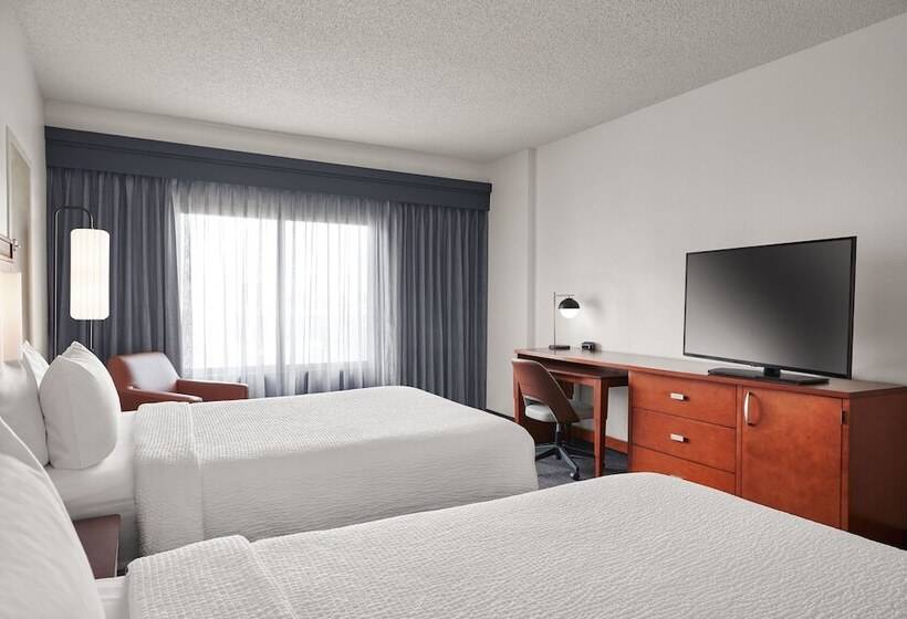 اتاق استاندارد با 2 تخت دوبل, Courtyard By Marriott St. Louis Downtown West