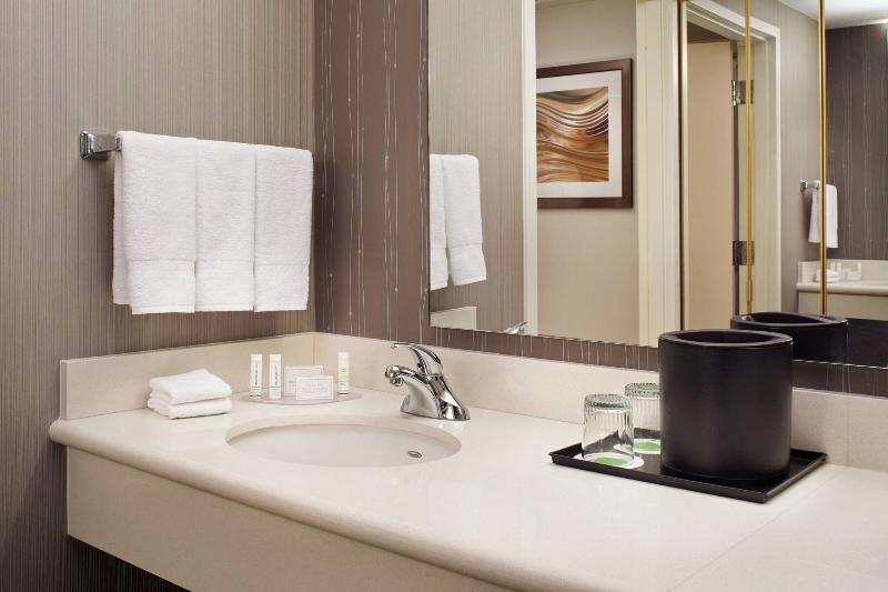 Standardrum King Size Säng, Courtyard By Marriott Toledo Rossford/perrysburg