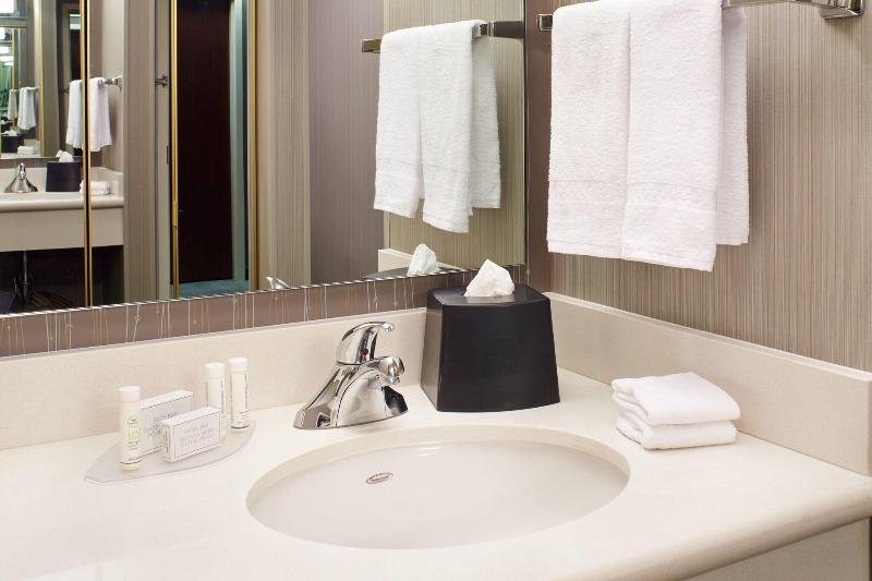 Standardrum King Size Säng, Courtyard By Marriott Toledo Rossford/perrysburg