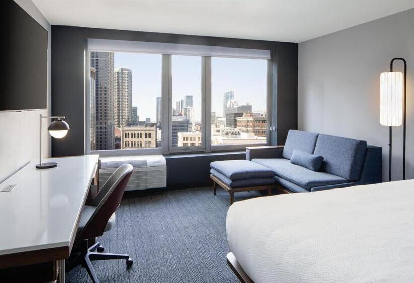 اتاق استاندارد با تخت بزرگ, Courtyard By Marriott Chicago Downtown/river North