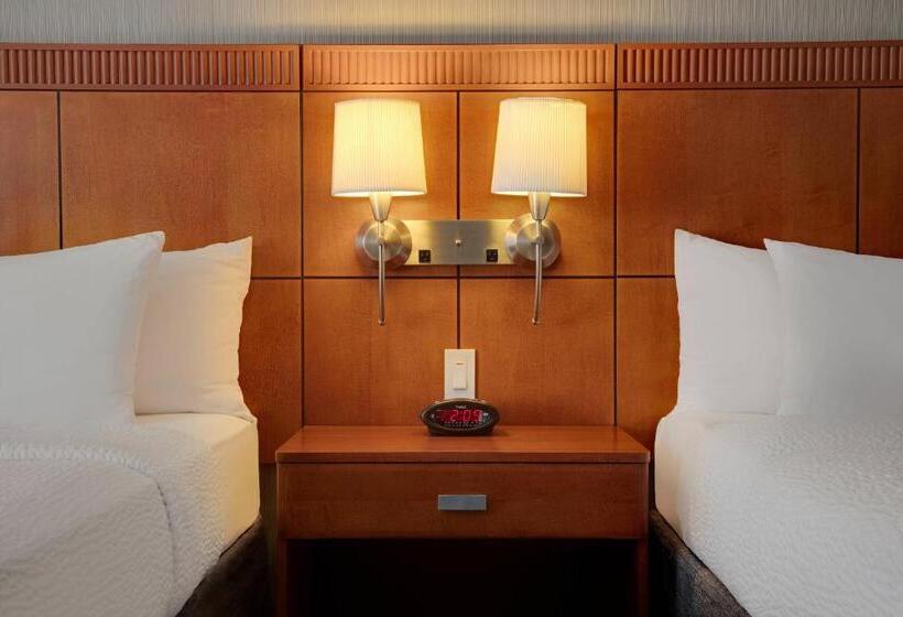 اتاق استاندارد, Courtyard Cleveland Beachwood