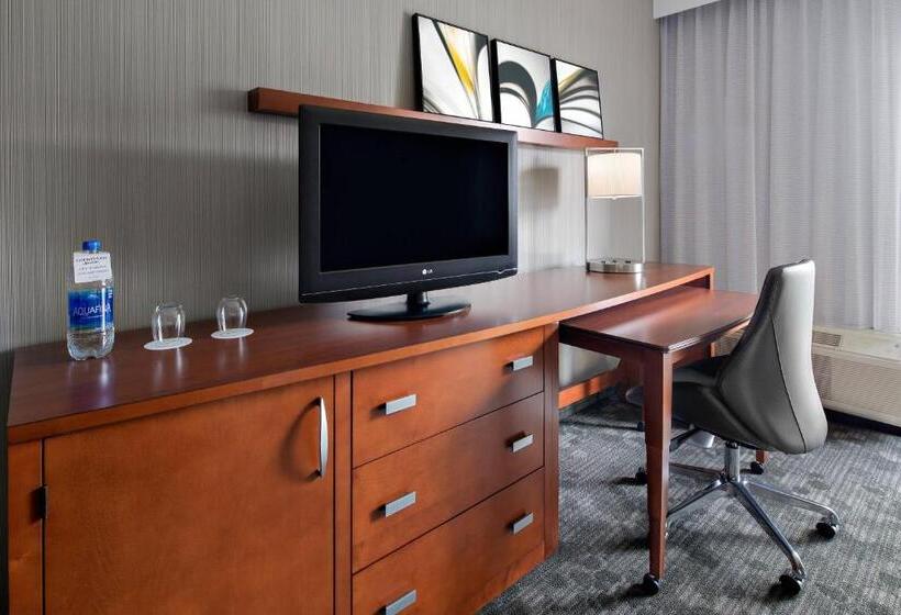 سوئیت با تخت بزرگ, Courtyard By Marriott Pittsburgh Airport
