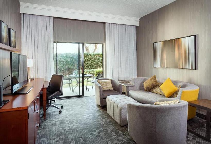سوئیت با تخت بزرگ, Courtyard By Marriott Stockton