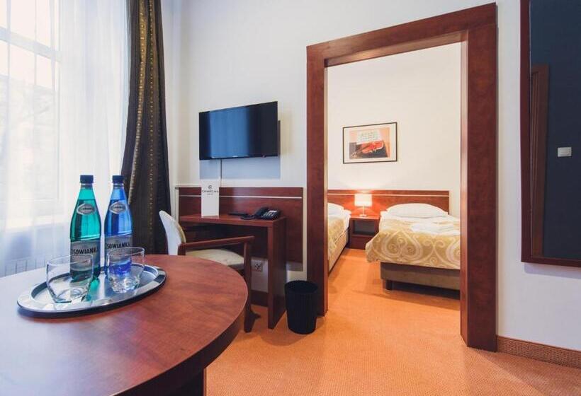 سوییت, Chmielna Warsaw
