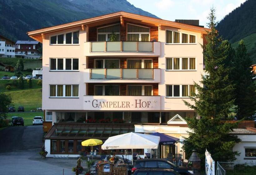 اتاق خانوادگی, Gampeler Hof