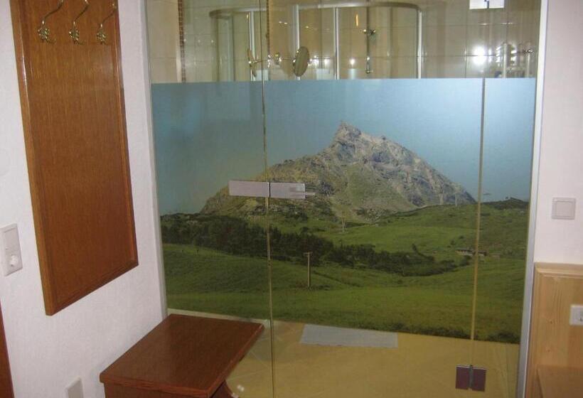 اتاق خانوادگی, Gampeler Hof