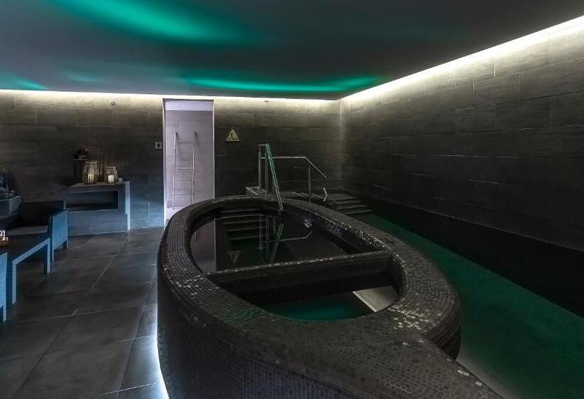 سوئیت با بالکن, Island – Spa & Wellness