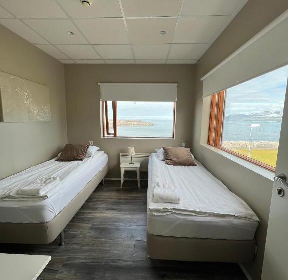 اتاق استاندارد با چشم‌انداز دریا, Við Hafið Guesthouse