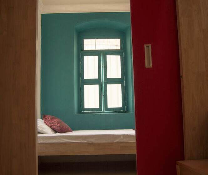 اتاق استاندارد یک نفره, Roambay