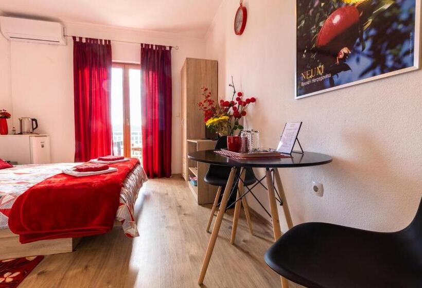 اتاق استاندارد با بالکن و چشم‌انداز دریا, Rooms Bačić