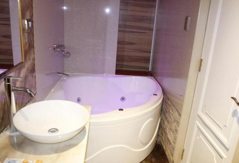 سوییت جونیور لوکس, Paradis Suite Cusco