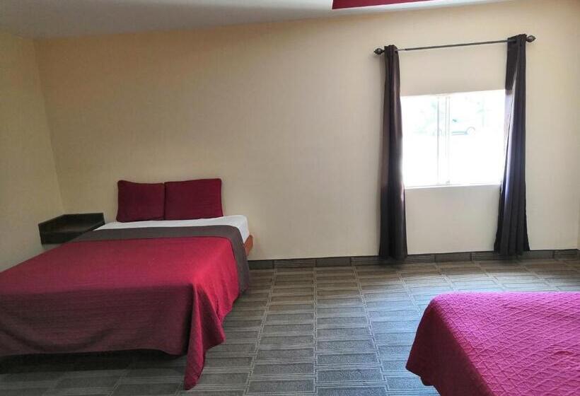 Habitación Estándar 2 Camas Matrimonio, Motel Ranchito