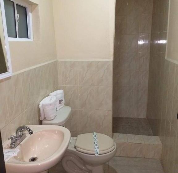 Habitación Triple Comfort, Motel Ranchito
