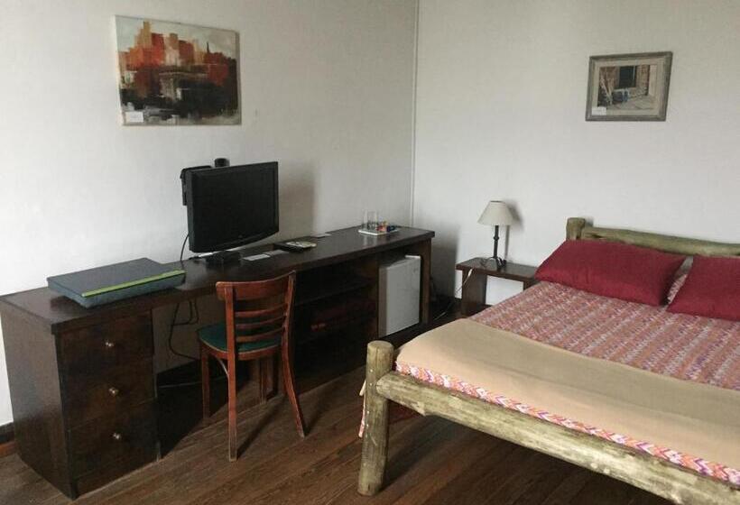 اتاق استاندارد, San Isidro