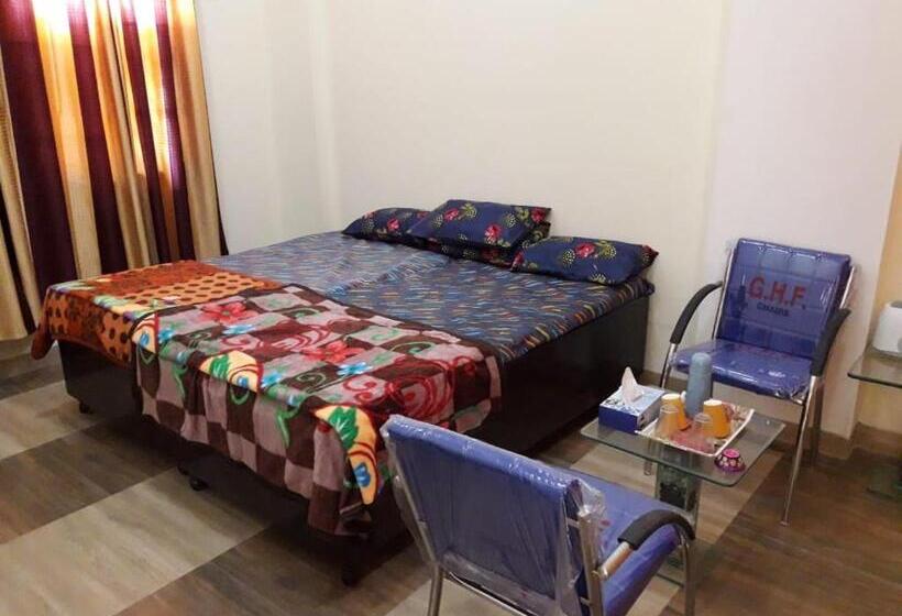 اتاق لوکس یک تخته, Yog Bhawan