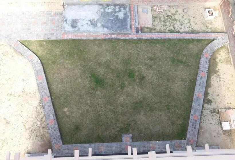 اتاق لوکس یک تخته, Yog Bhawan