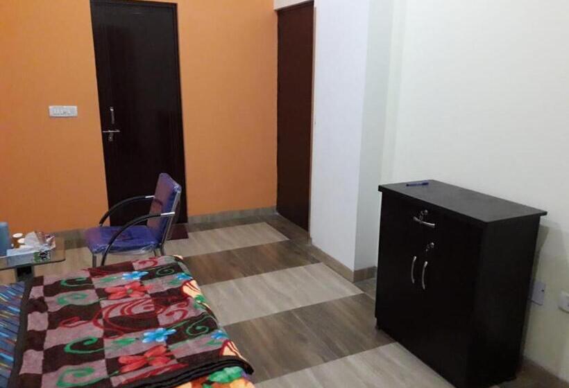 Standard room with outdoor bath, Yog Bhawan