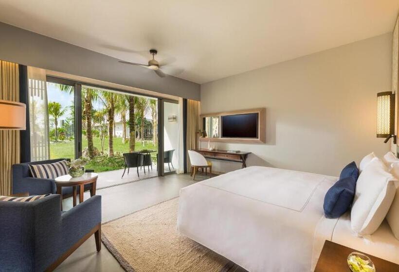 اتاق لوکس با چشم‌انداز باغ, Anantara Iko Mauritius Resort & Villas