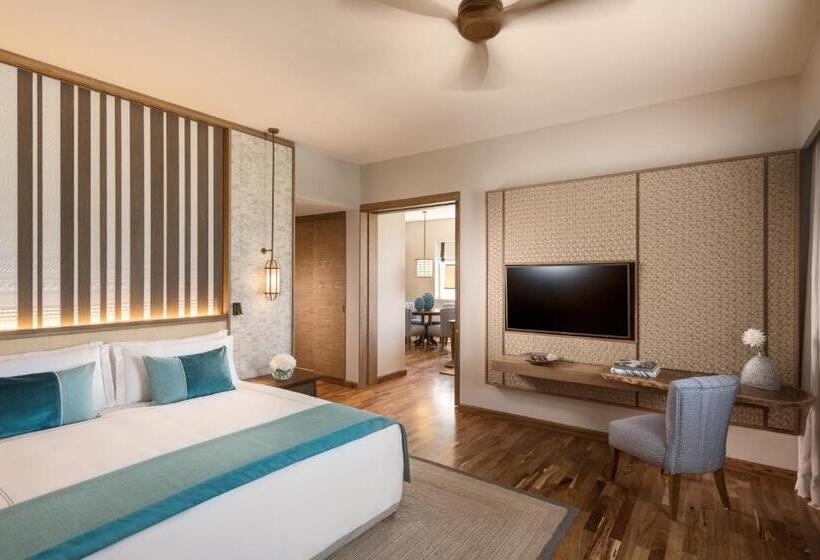 سوییت با چشم‌انداز دریا, Anantara Iko Mauritius Resort & Villas