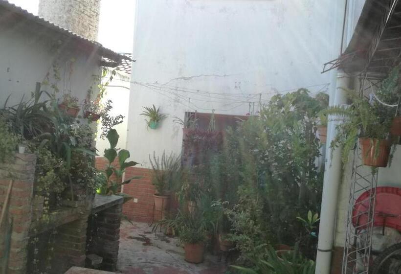 اتاق استاندارد سه تخته با سرویس بهداشتی مشترک, Lo De Su