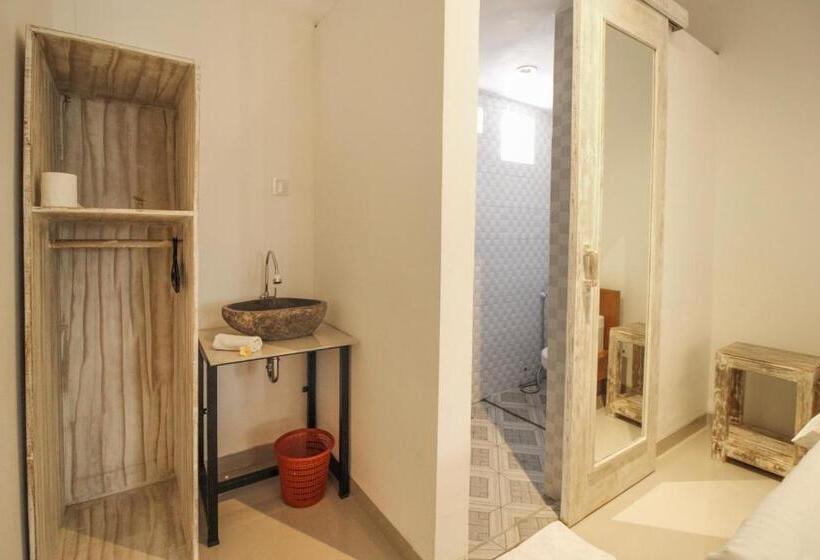 اتاق استاندارد, Pondok Kedongdong