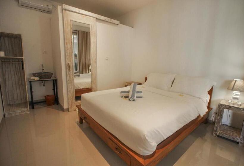 اتاق لوکس, Pondok Kedongdong