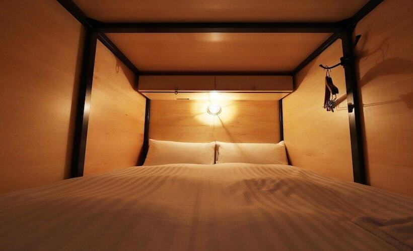 اتاق استاندارد چهار تخته, Kamon Hotel Namba