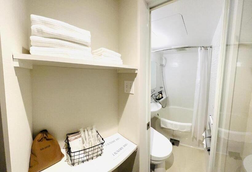 اتاق خانوادگی با تختخواب سفری, Kamon Hotel Namba