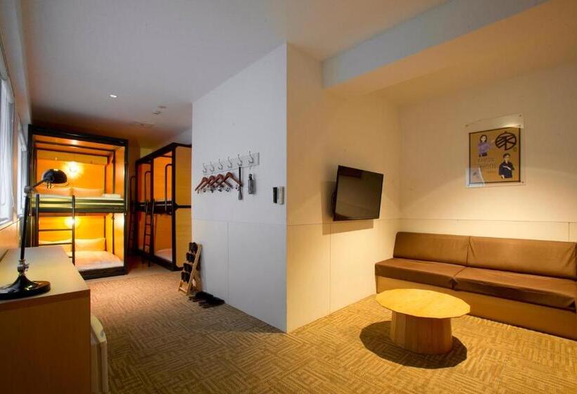 اتاق خانوادگی با تختخواب سفری, Kamon Hotel Namba