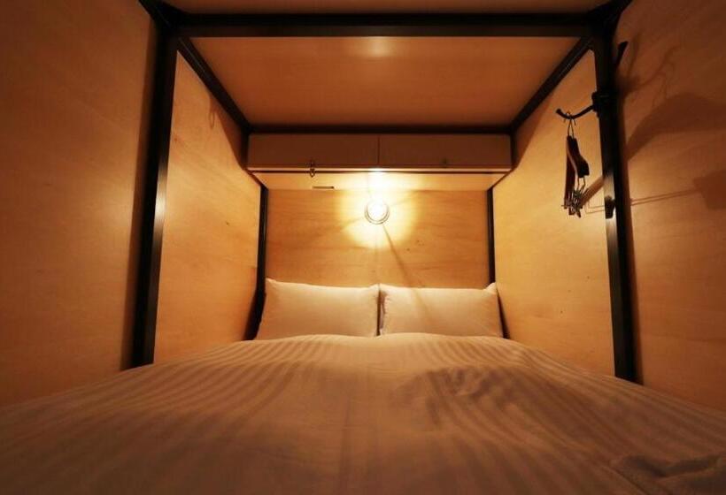 اتاق استاندارد چهار تخته, Kamon Hotel Namba
