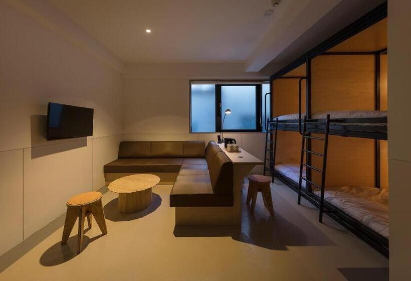 اتاق استاندارد چهار تخته, Kamon Hotel Namba